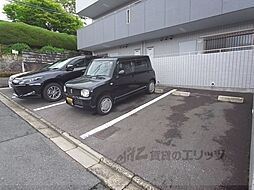 8 / 9