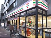 セブンイレブン　京都河原町高辻店まで400メートル