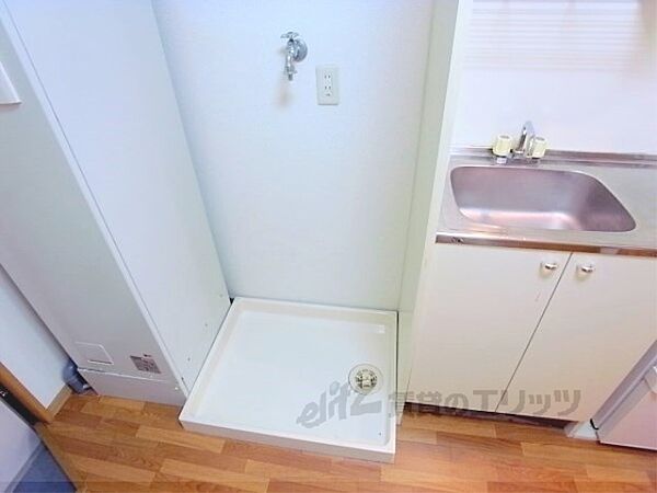 画像12:室内に洗濯機が設置できます。