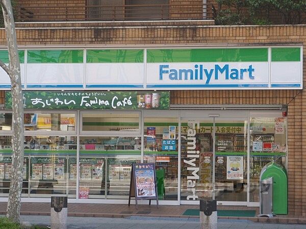 画像10:ファミリーマート　四条大宮店まで540メートル