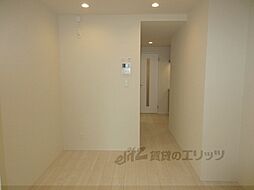 JR山陰本線 花園駅 徒歩9分の賃貸アパート 2階1DKのリビング/ダイニング