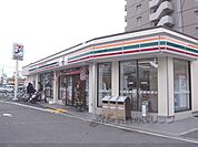 セブンイレブン　天神川三条店まで350メートル