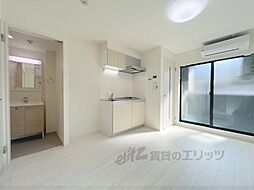 JR山陰本線 花園駅 徒歩3分の賃貸アパート 2階1DKのリビング/ダイニング