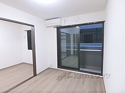 京都市営烏丸線 今出川駅 徒歩25分の賃貸マンション 1階2Kのリビング/ダイニング