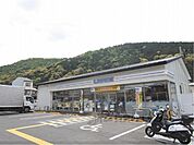ローソン　嵐山谷ケ辻子町店まで500メートル