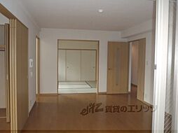 メゾン油小路 2階3LDKのリビング/ダイニング