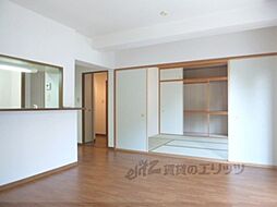 メゾン洛北 2階2LDKのリビング/ダイニング