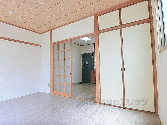 寝室