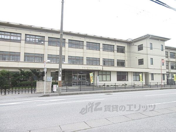 画像9:立佐和山小学校まで1100メートル