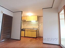 ハイツ山科 408 4階3LDKのリビング/ダイニング