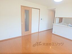 東急ドエルアルス伏見深草206 2階4LDKのリビング/ダイニング