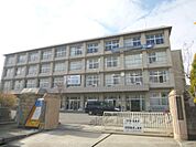 打出中学校まで1500メートル