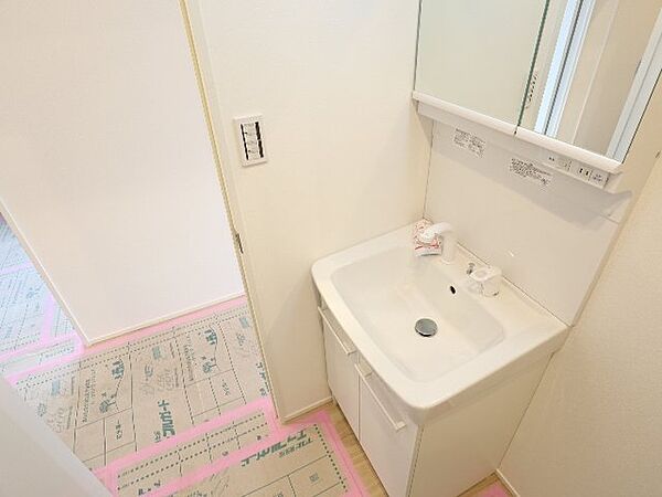 画像29:コンパクトで使いやすい洗面所