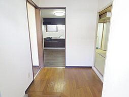 居間
