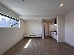 Tidy新鳥栖 203 1階1LDKのリビング/ダイニング