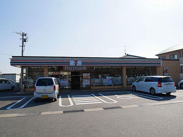 画像10:セブンイレブン神埼日の隈店まで約300ｍ