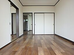 ノブレスコート 1階2DKのリビング/ダイニング