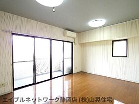 静岡県静岡市葵区常磐町3丁目（賃貸マンション1LDK・5階・64.00㎡） その3