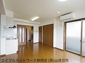 静岡県静岡市葵区上石町（賃貸マンション1LDK・8階・69.67㎡） その21