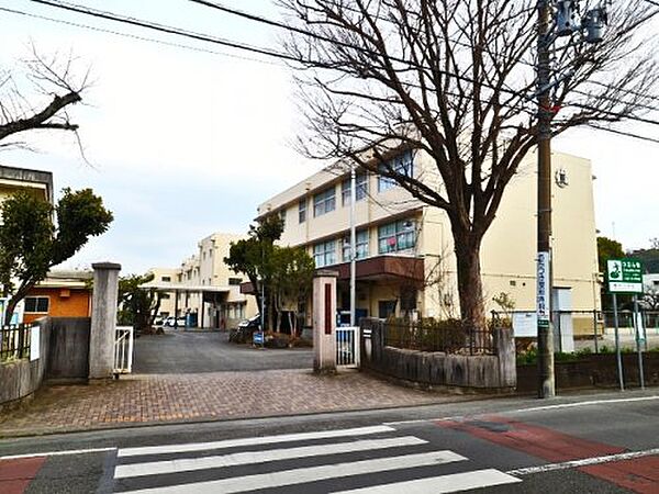 画像4:【小学校】静岡市立横内小学校まで731ｍ