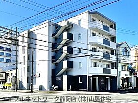 静岡県静岡市葵区横田町（賃貸マンション1K・3階・30.68㎡） その1