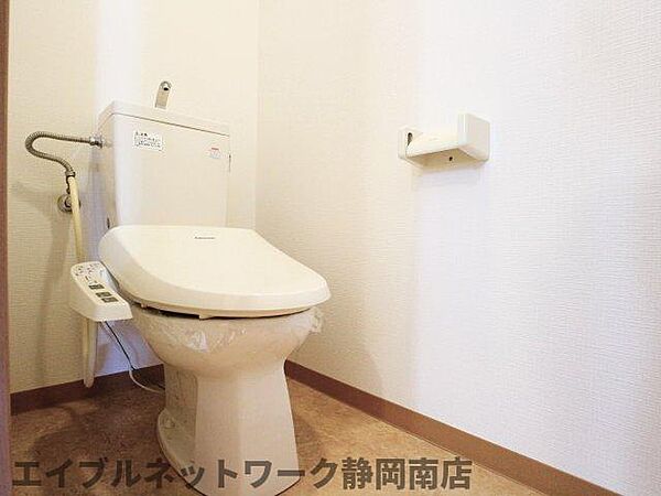 画像12:コンパクトで使いやすいトイレです