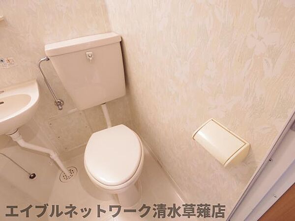画像25:コンパクトで使いやすいトイレです