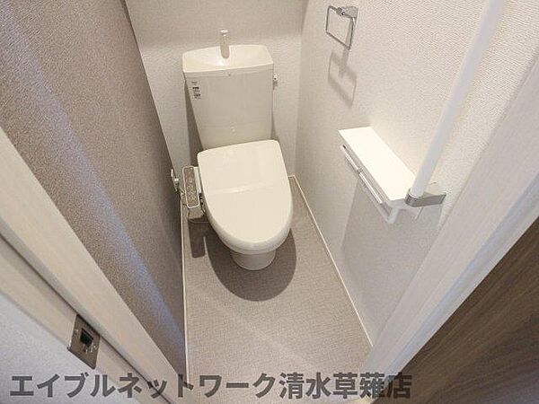 画像6:ゆったりとした空間のトイレです