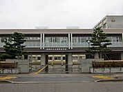 中学校「高岡市立志貴野中学校まで1100ｍ」