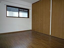 ファミーユ西梅田