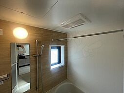 GLUCKMAISON/S-EBIE XI