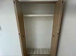 GLUCKMAISON/S-EBIE XI