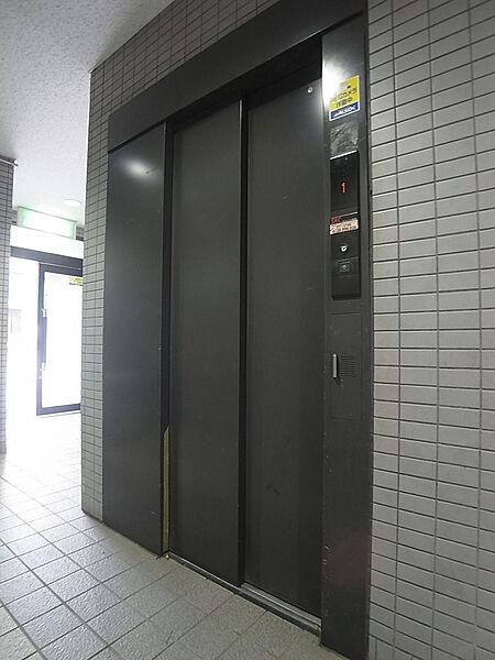 画像22:エレベーター完備