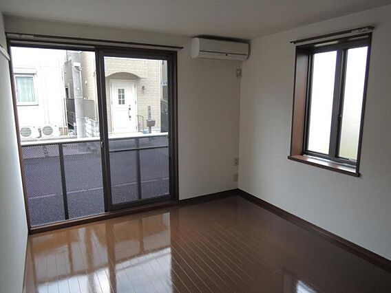 リビング/ダイ...