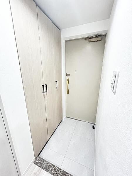玄関を拡大表示