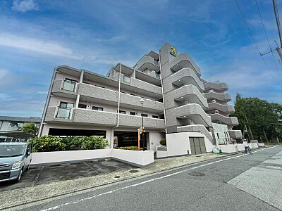 外観：2025年9月に大規模修繕工事を実施済！2路線利用可能な「南流山」駅徒歩圏内の落ち着いた住環境です。