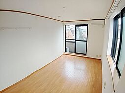 コンフォートＫ 201 2階1Kのリビング/ダイニング