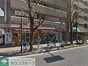 ローソンストア100川崎新川通店 徒歩2分。コンビニ 120m