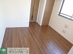 京急本線 大森町駅 徒歩5分の賃貸マンション 4階1Kのリビング/ダイニング