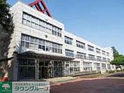 国立東京学芸大学教育学部附属世田谷小学校 徒歩15分。小学校 1180m