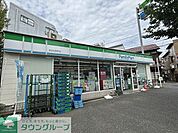 ファミリーマート 世田谷新町店 徒歩6分。 430m