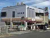 セブンイレブン 294m