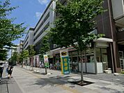 セブンイレブン足立西新井栄町1丁目店 515m