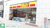 デイリーヤマザキ 161m