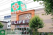 ライフ大谷田店 徒歩14分。スーパー 1080m