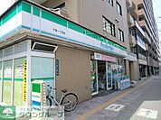 ファミリーマート千束一丁目店 徒歩1分。コンビニ 40m