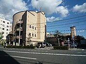 台東区立上野小学校 525m