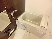 おしゃれなバスルームです。