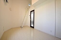 リーヴェルポート横浜南エミール 205 2階1Kのリビング/ダイニング