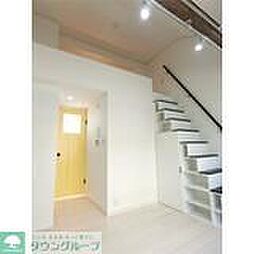 ハーミットクラブハウスROCCA　A棟 102 1階ワンルームのリビング/ダイニング